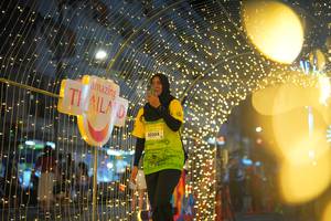 BIB: 50304
                            <button type="button" onclick="openModal(21750395)" class="btn btn-primary btn-sm float-right btn-popup" data-toggle="modal" data-target=".modal-high-quality">
                        <i class="fas fa-shopping-cart"></i> Add to Cart
                    </button>
                                            <button type="button" onclick="isThisMe(21750395, true)" class="btn btn-success btn-sm float-right btn-popup btn-isme hidden" data-toggle="tooltip" data-placement="bottom" title="นี่คือรูปของคุณใช่ไหม คลิกที่นี่เพื่อเอาเข้าอัลบั้ม">
                        <i class="fas fa-plus"></i> Add to album
                    </button>
                    <button type="button" onclick="isThisMe(21750395, false)" class="btn btn-warning btn-sm float-right btn-popup btn-isnotme hidden">
                        <i class="fas fa-ban"></i> Remove from album
                    </button>